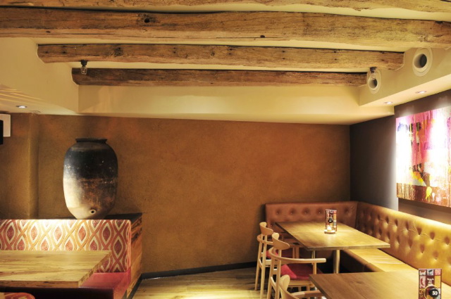 Rough clay finish, Nando's Bullring restaurant in Birmingham