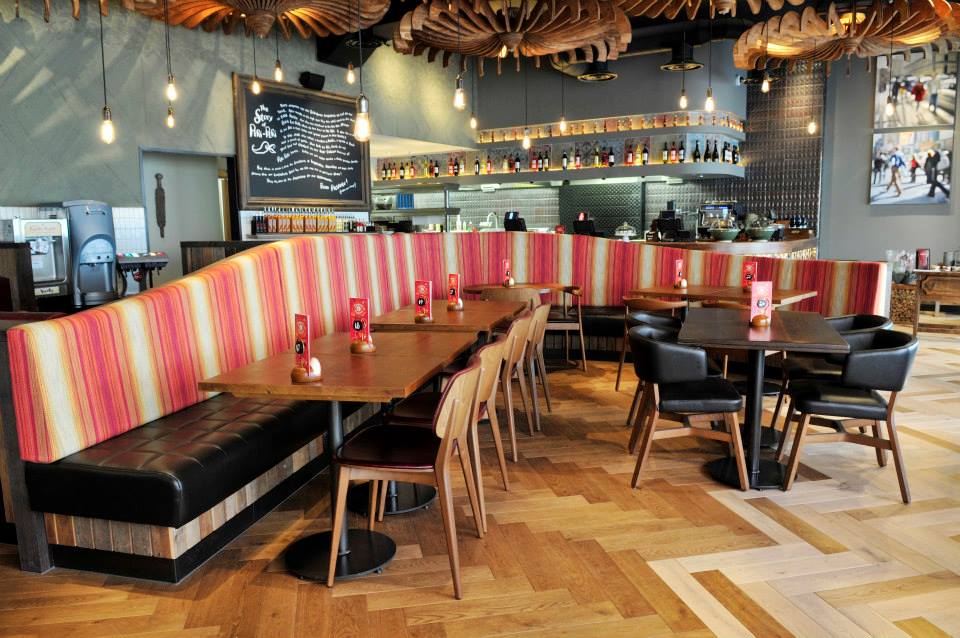 Anaglyptic clay textured wall, Nando's restaurant in Leamington Spa