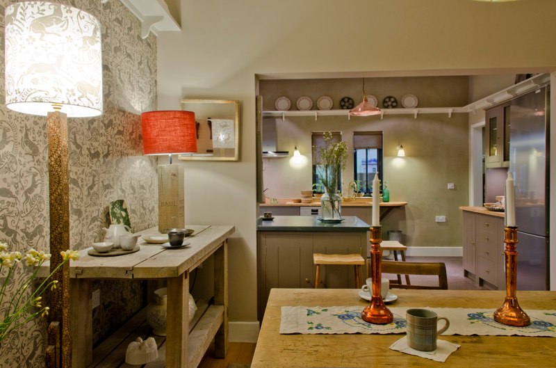 Image of Smooth clay top coat, Prince's Arts & Crafts House, Ideal Home Show 2012