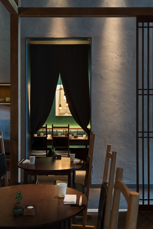 Jason Atherton’s Sosharu Restaurant in London. Clay Application by Guy Valentine. Photo by Adam Scott