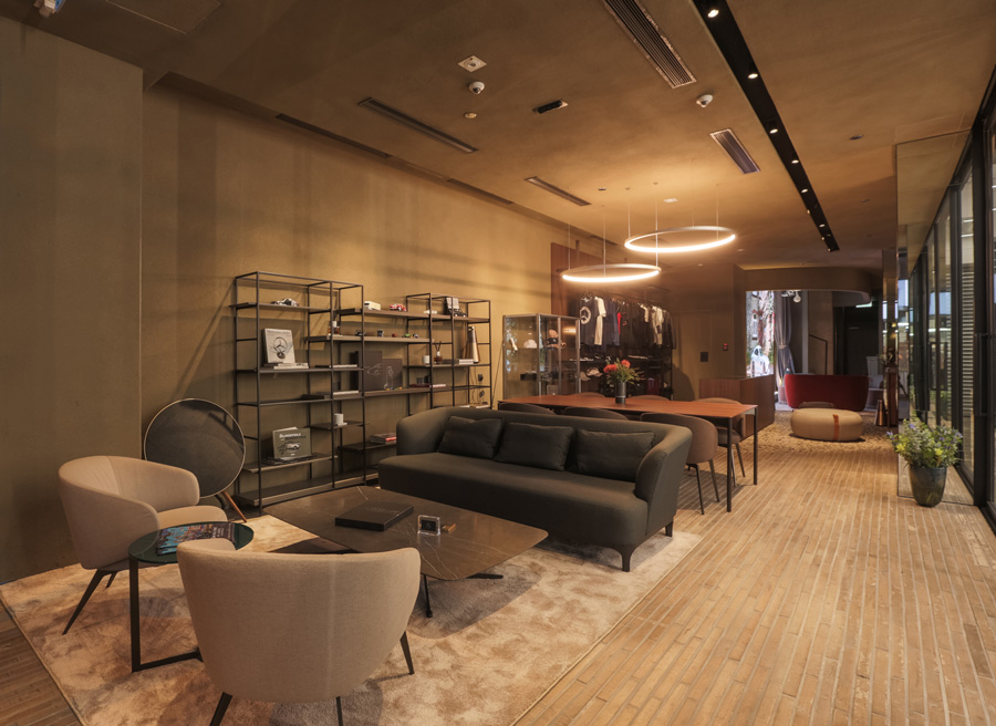 Mercedes Me store in Hong Kong, clay application project completed in April 2018. Photo courtesy of Mercedes Me, Hong Kong